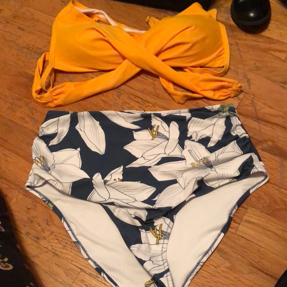 Bathing suit